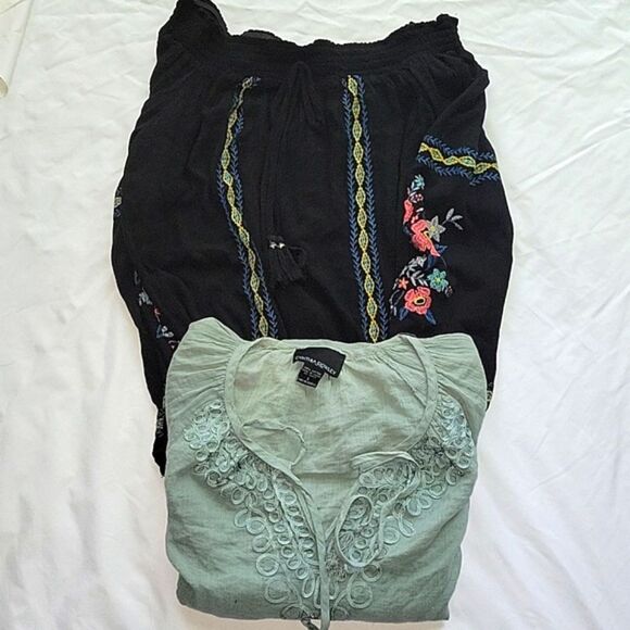 Bundle of Two Women's Tops  Blouse Long Sleeves Size S - Picture 1 of 8